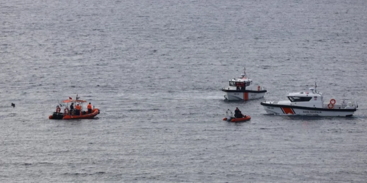 Yunanistan açıklarında iki tekne battı: 12 göçmen hayatını kaybetti