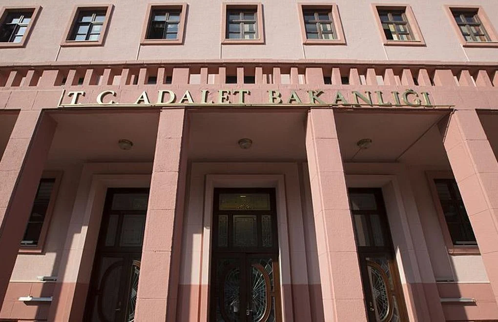 Fon soruşturması | Özel’in ‘bilgi sızdırdılar’ iddiasına Adalet Bakanlığı’ndan yanıt geldi