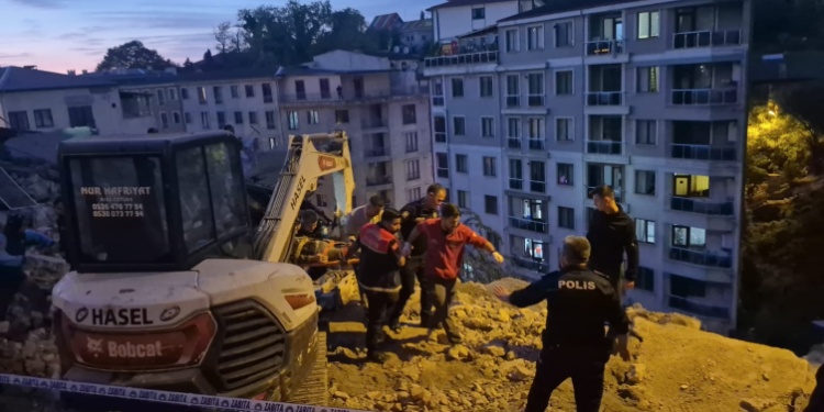 Zonguldak’ta bina çöktü: 1 kişi hayatını kaybetti, 1 kişi yaralandı