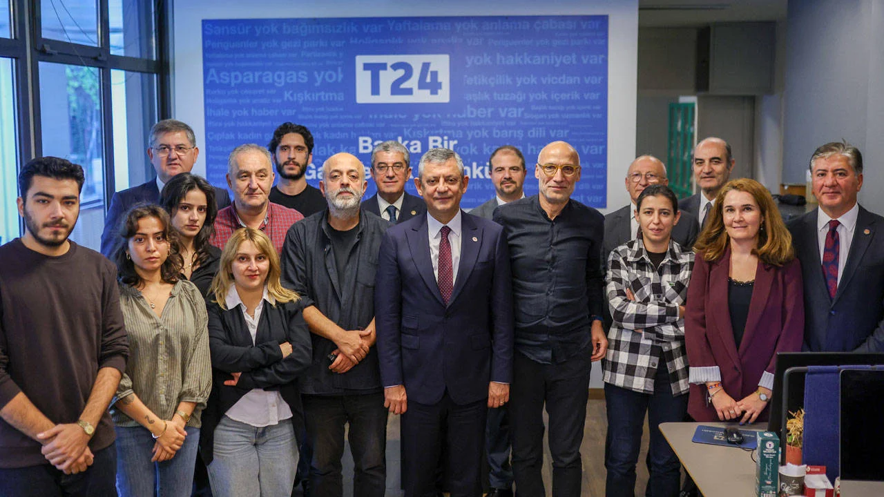 YENİ Parti’den T24’e dayanışma ziyareti