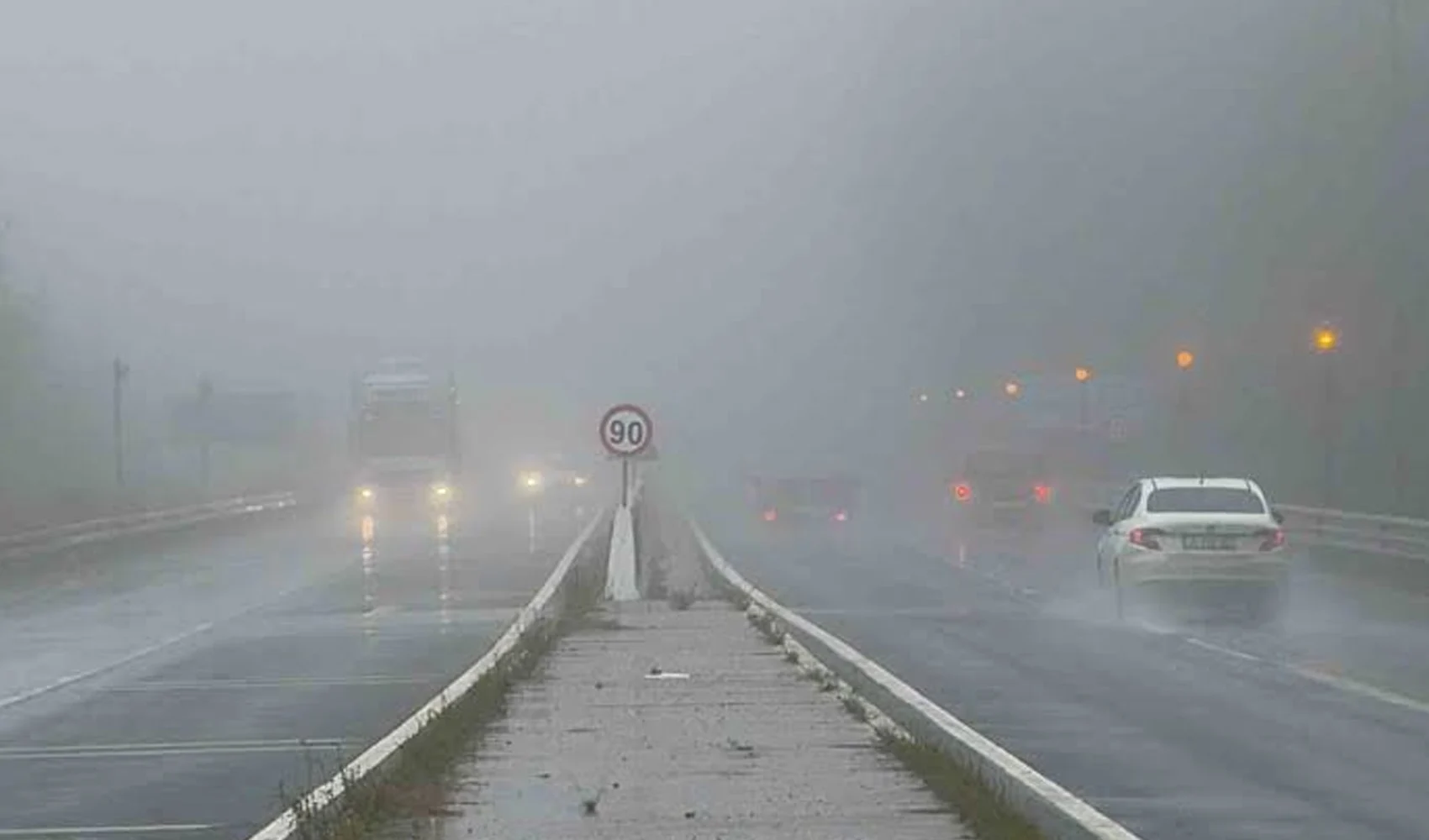 Meteoroloji açıkladı: Yurdun bazı bölgelerinde sağanak ve sis bekleniyor
