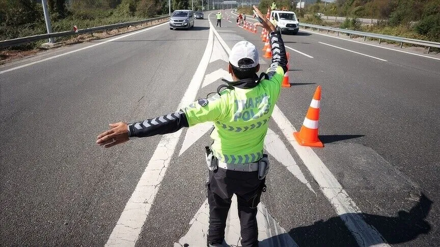 İstanbul’da yarın bazı yollar trafiğe kapatılacak