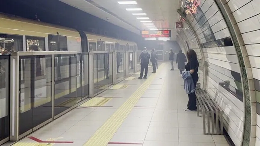 İstanbul’da metro tünelinde patlama: Yolcular tahliye edildi