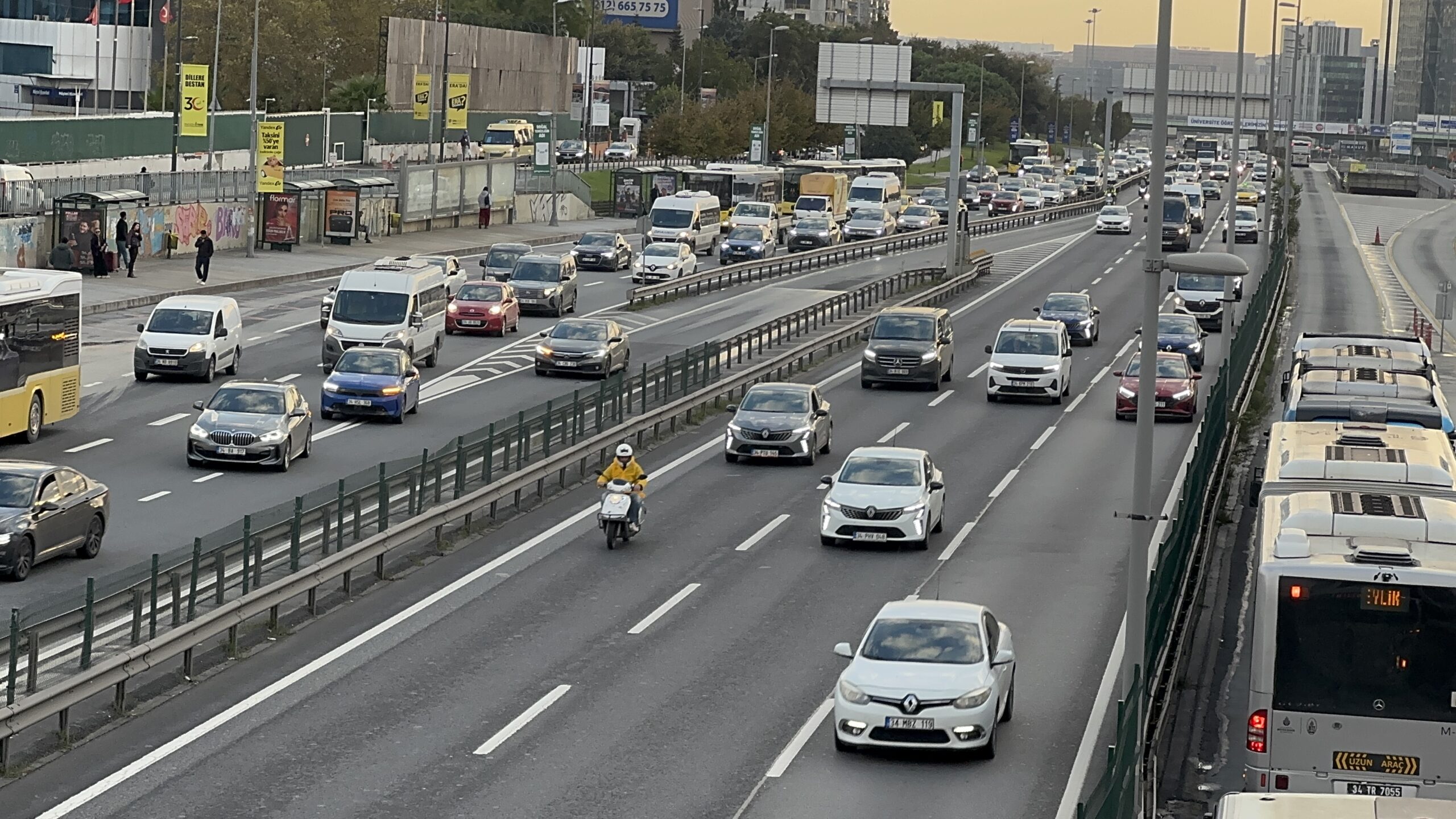 İstanbul’da trafik yoğunluğu yüzde 69’a ulaştı