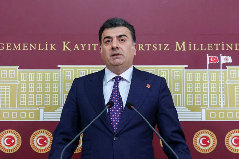 CHP ve YENİ Parti arasında aidat tartışması